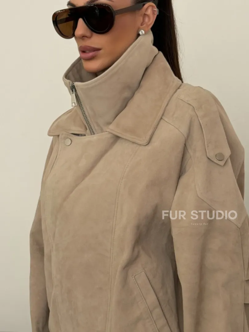 Современная куртка из замшевой кожи