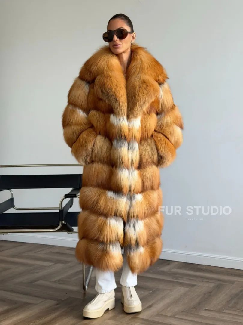 Шуба из меха огненной лисы