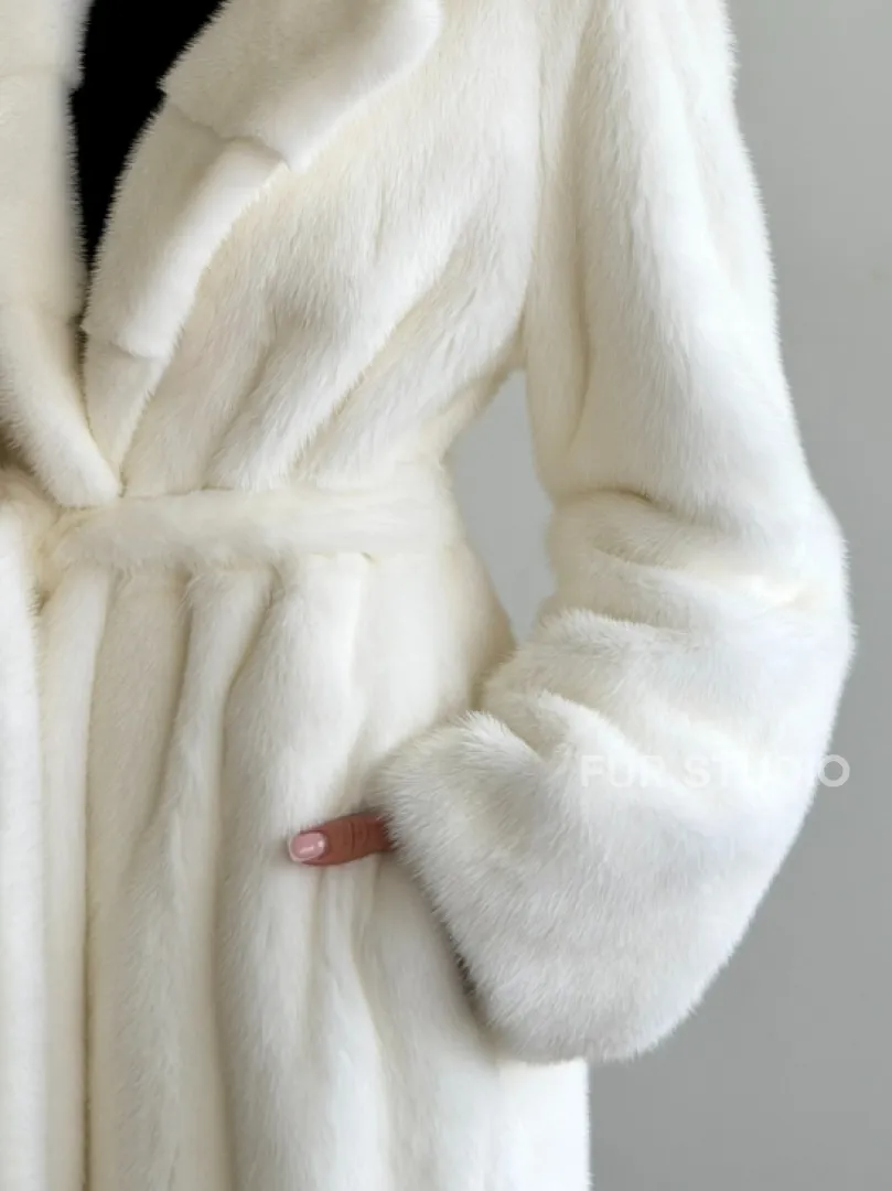 Белая норковая шуба в пол
