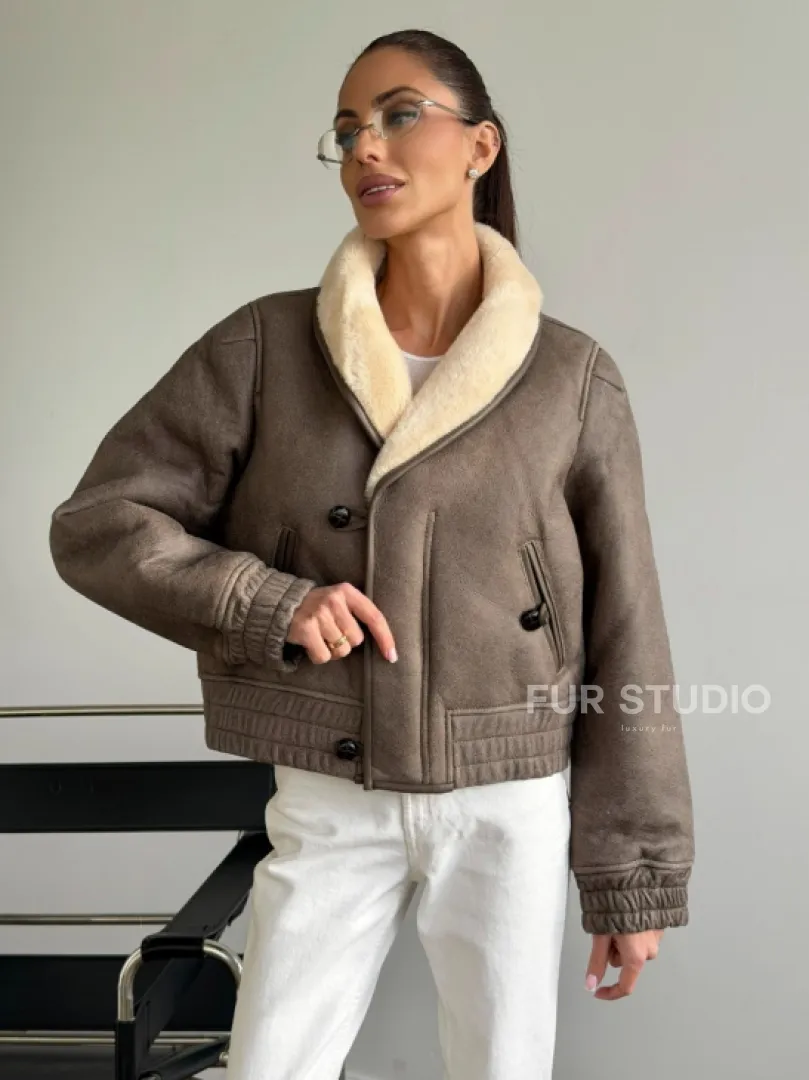 Короткая дубленка - воротник шаль