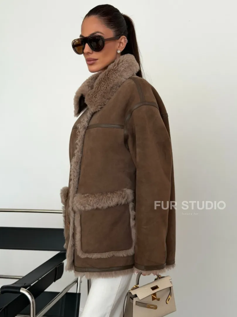 Коричневая замшевая дубленка на мехе тиградо
