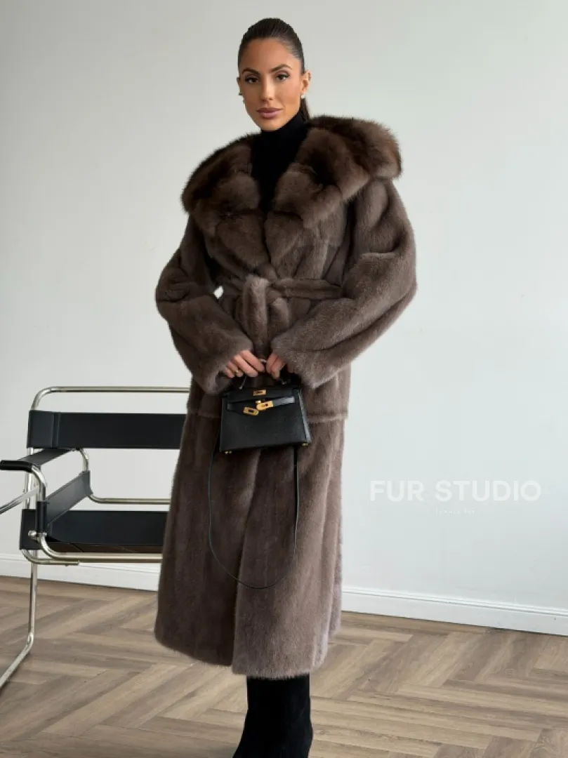 Шуба норковая длинная с капюшоном