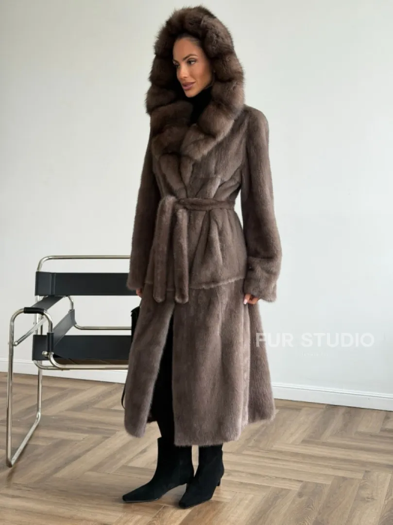 Шуба норковая длинная с капюшоном