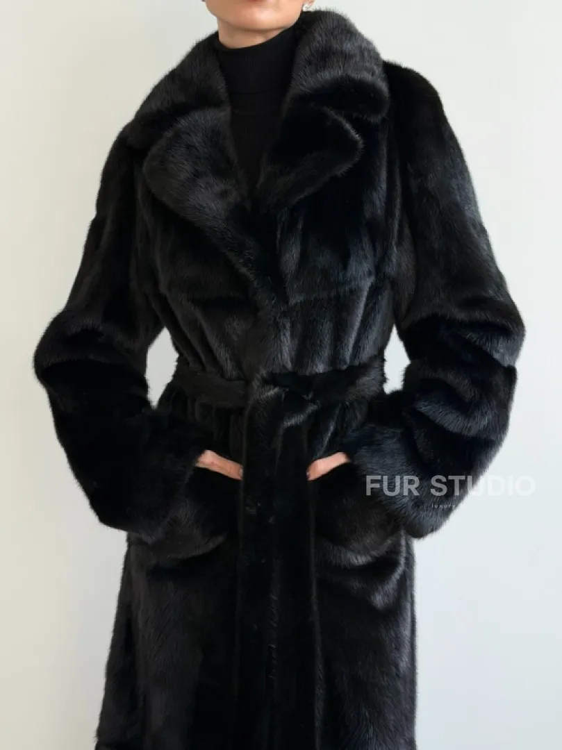 Черная шуба из меха норки - классический стиль