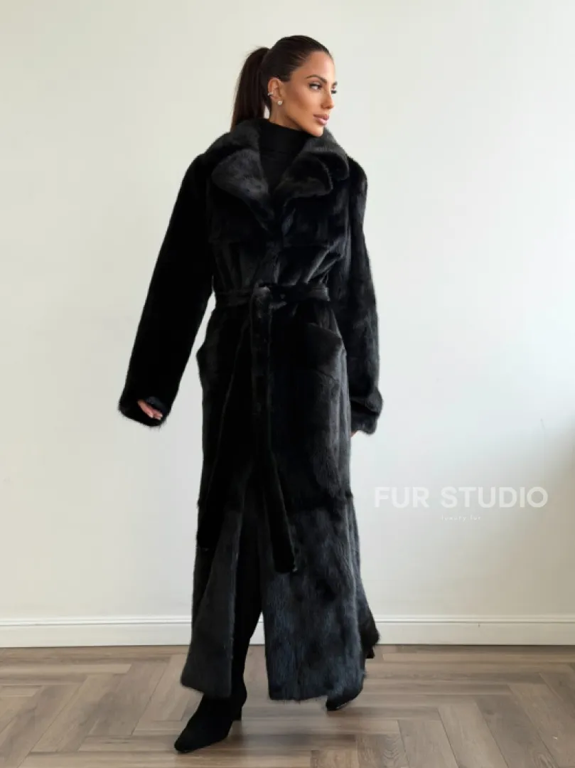 Черная шуба из меха норки - классический стиль