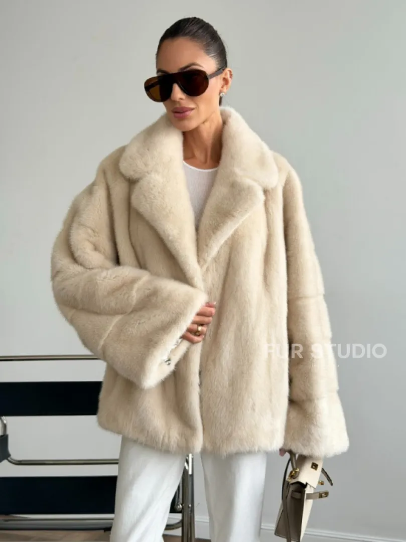 Женский норковый полушубок