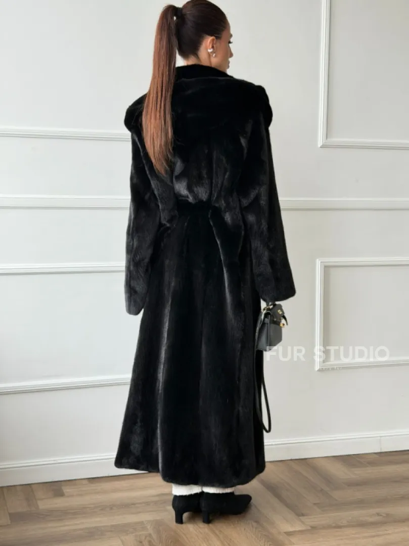 Чёрная норковая шуба модель «кимоно» с капюшоном кобра
