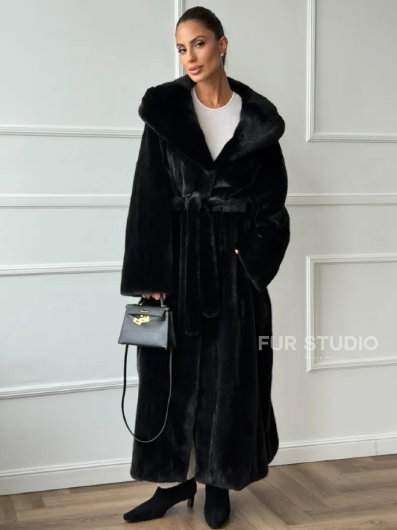 Чёрная норковая шуба модель «кимоно» с капюшоном кобра