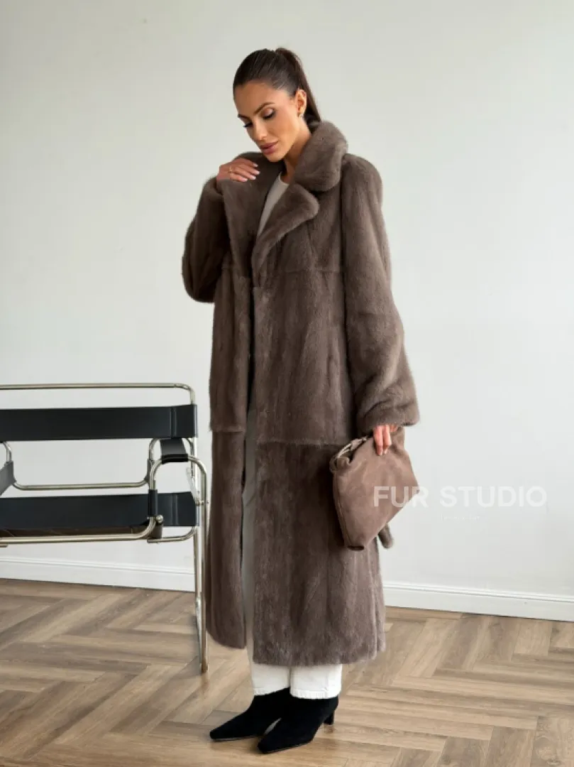 Прямая норковая шуба с поясом