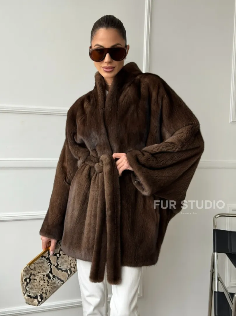 Норковый полушубок с меховым поясом - Летучая мышь