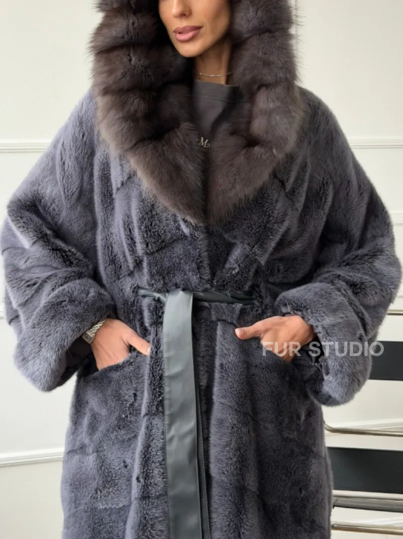 Длинная норковая шуба в пол с капюшоном куница