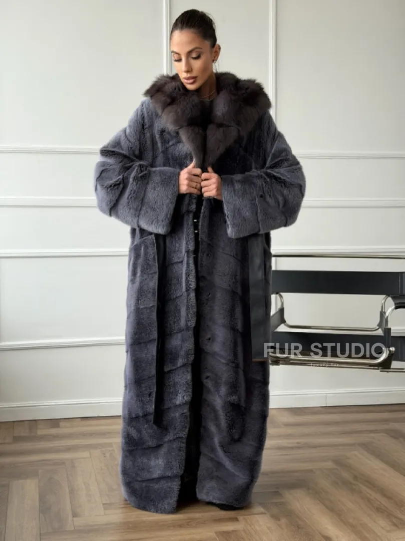 Длинная норковая шуба в пол с капюшоном куница