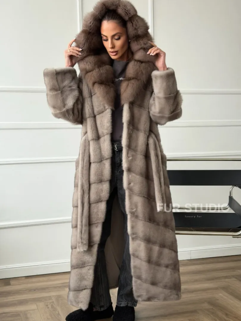 Шуба-кимоно норка в пол с капюшоном куница