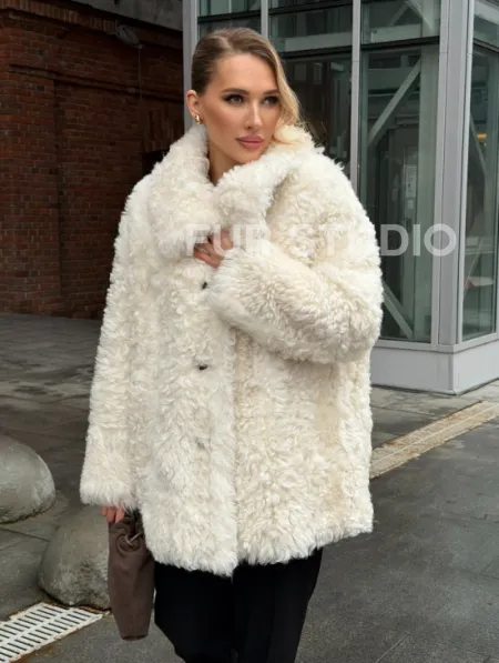 Белая шубка из тиградо - фото 11