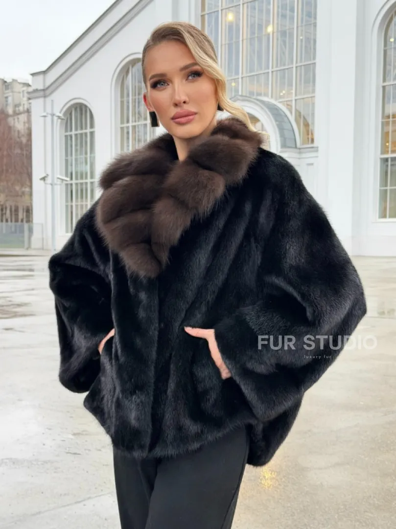 Черный норковый жакет с воротником куницы