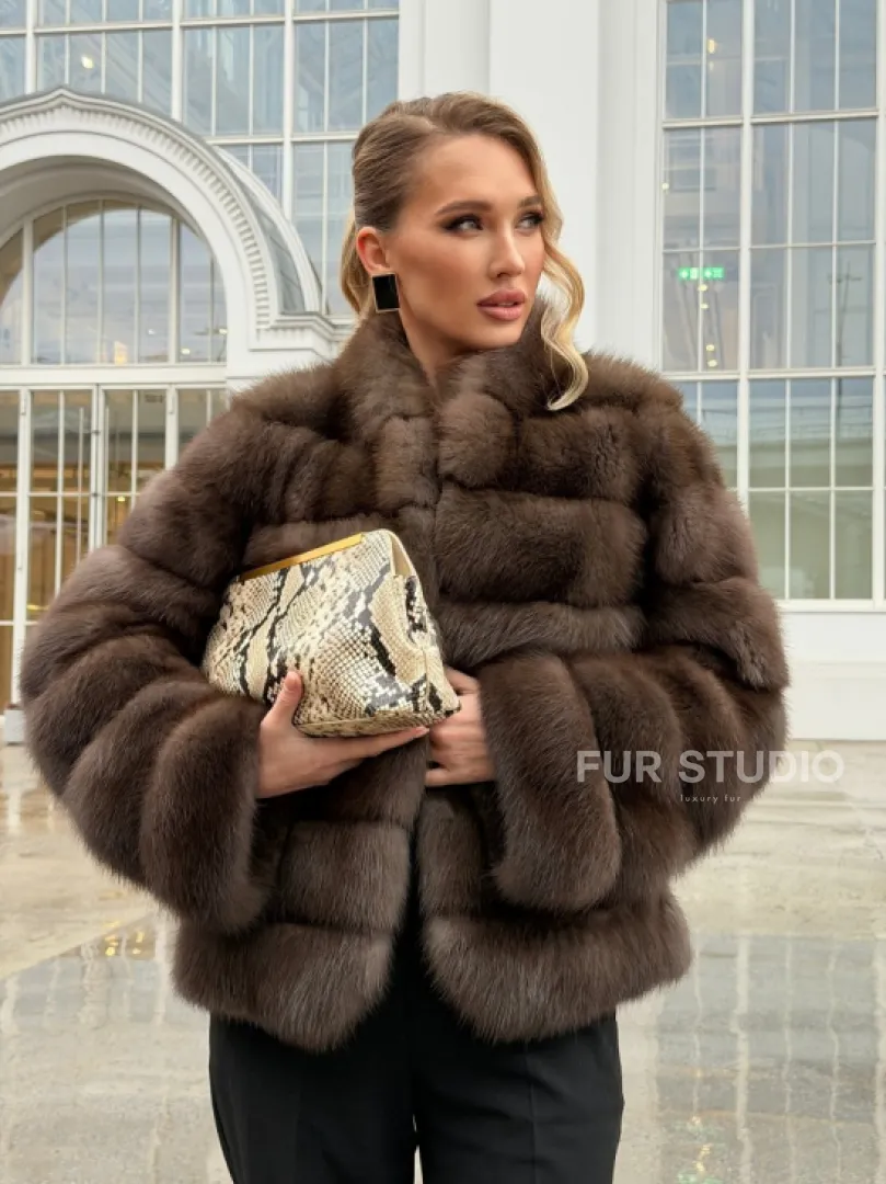 Меховой жакет из куницы