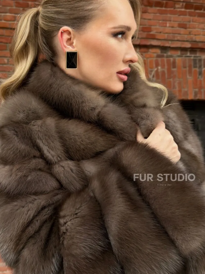 Меховой жакет из куницы
