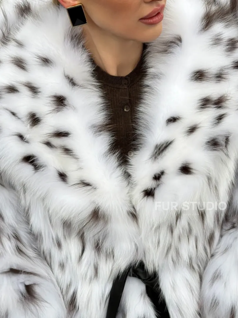 Шуба из лисьего меха под рысь с капюшоном