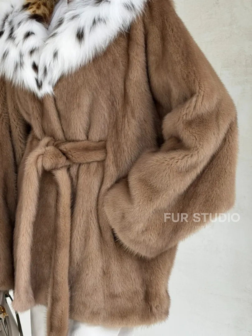 Шуба норковая пастель в роспуск с капюшоном под рысь