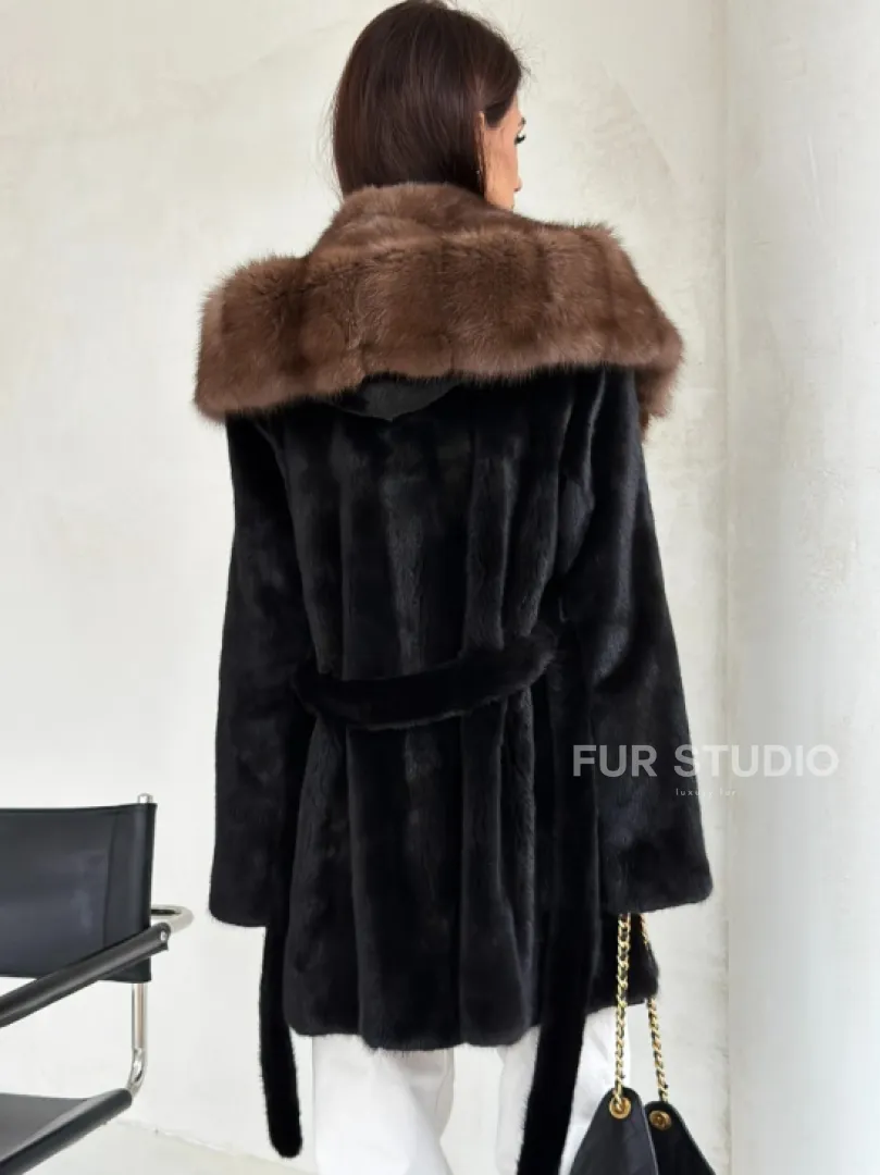 Черная шуба в роспуск с капюшоном соболь