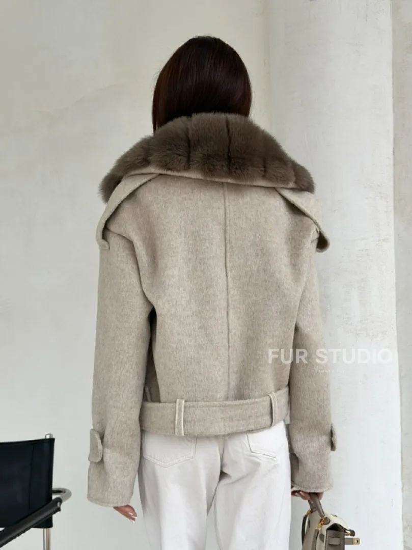 Куртка - пальто с мехом финского песца