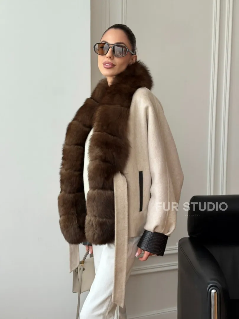 Женское шерстяное полупальто с мехом