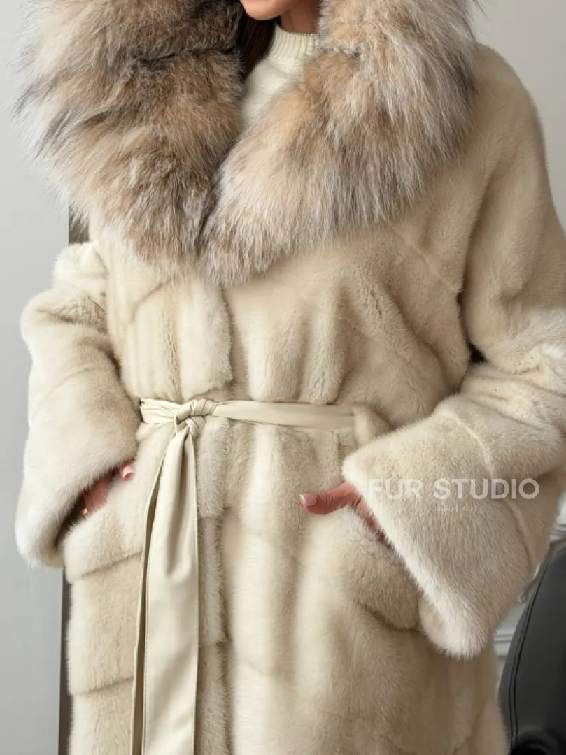 Длинная норковая шуба - капюшон из меха рыси