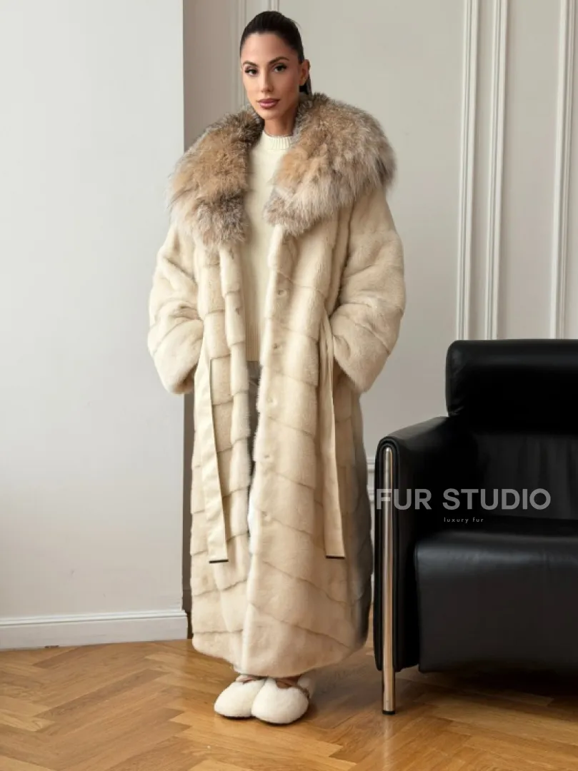 Длинная норковая шуба - капюшон из меха рыси
