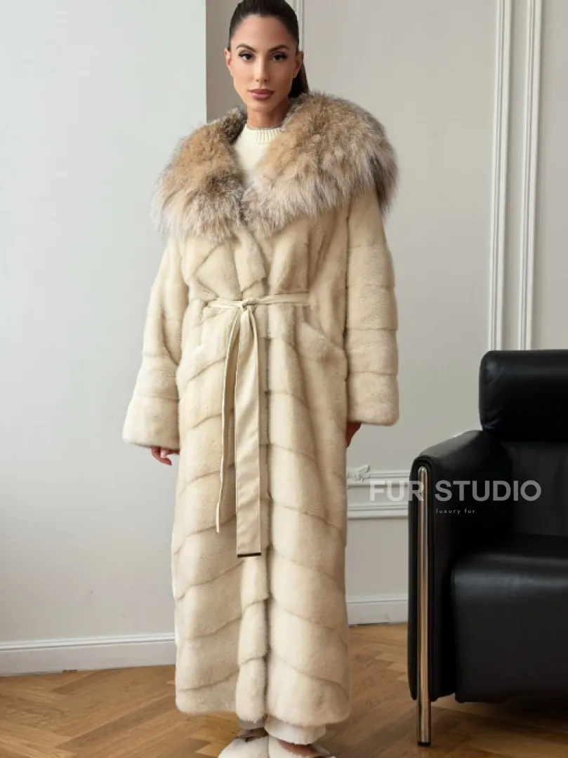 Длинная норковая шуба - капюшон из меха рыси