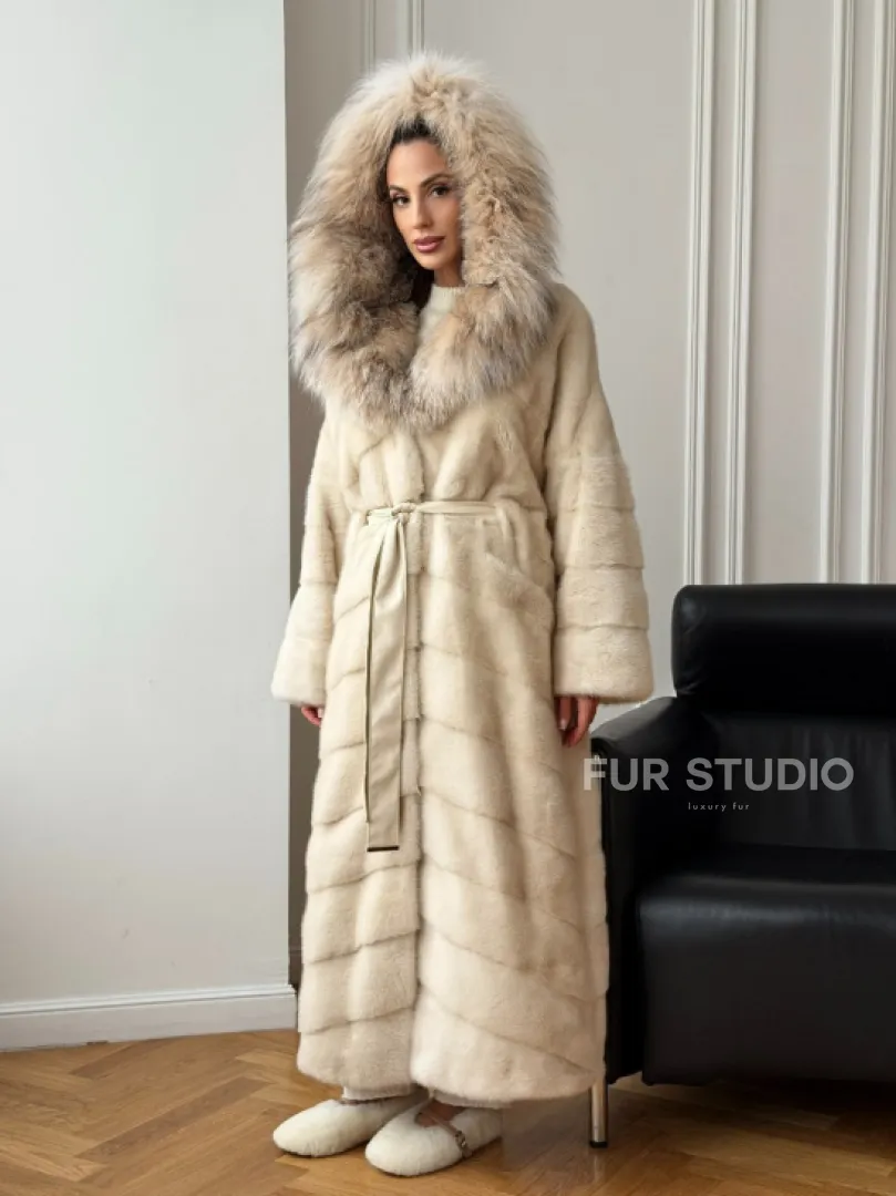 Длинная норковая шуба - капюшон из меха рыси