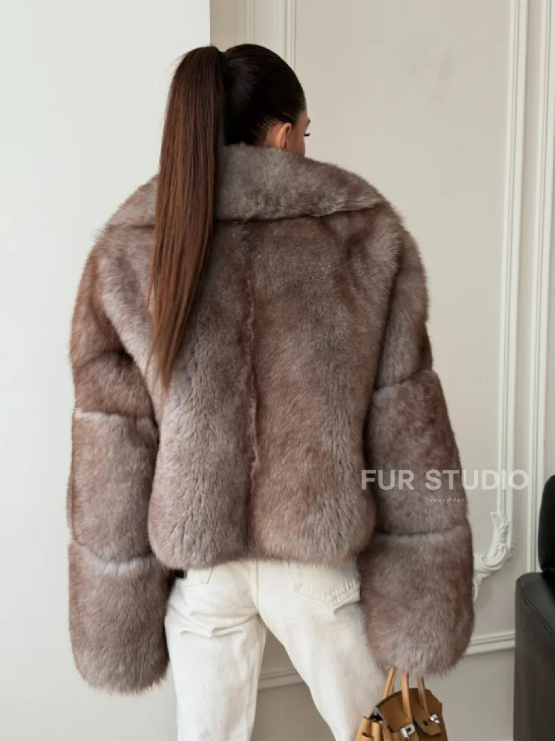 Короткая шуба из финского песца