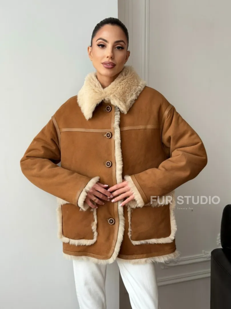 Двухсторонняя женская замшевая дубленка