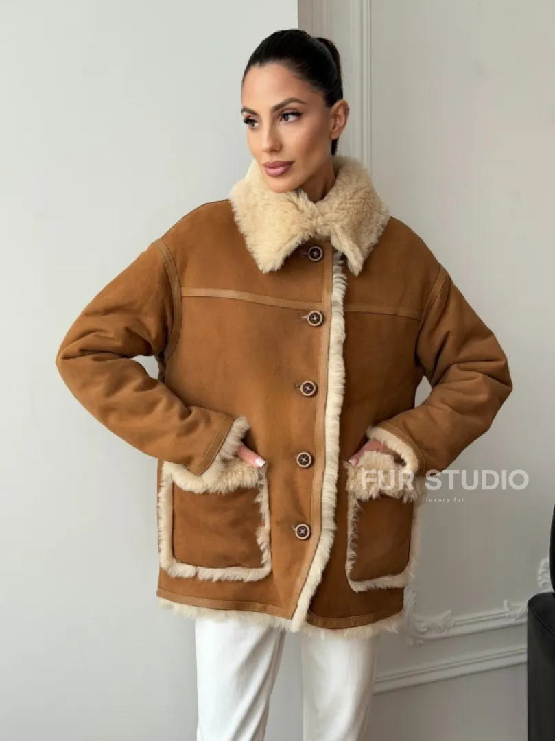 Двухсторонняя женская замшевая дубленка