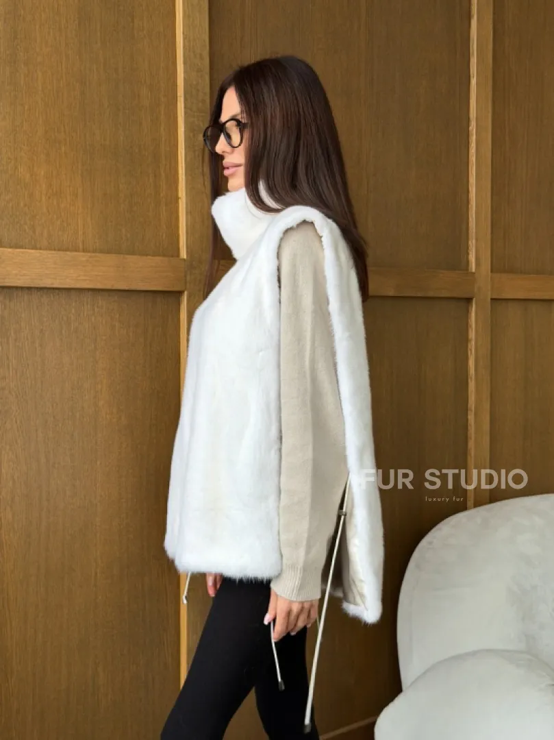 Белая норковая манишка