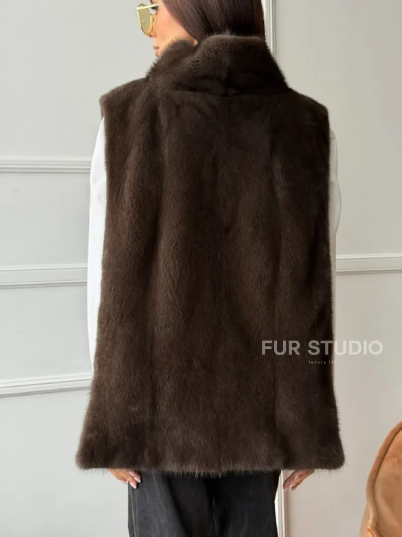 Норковая манишка коричневого цвета