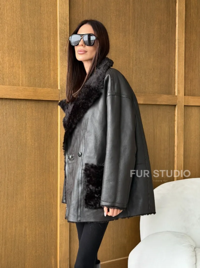 Коричневая двухсторонняя дубленка на овчине тиградо