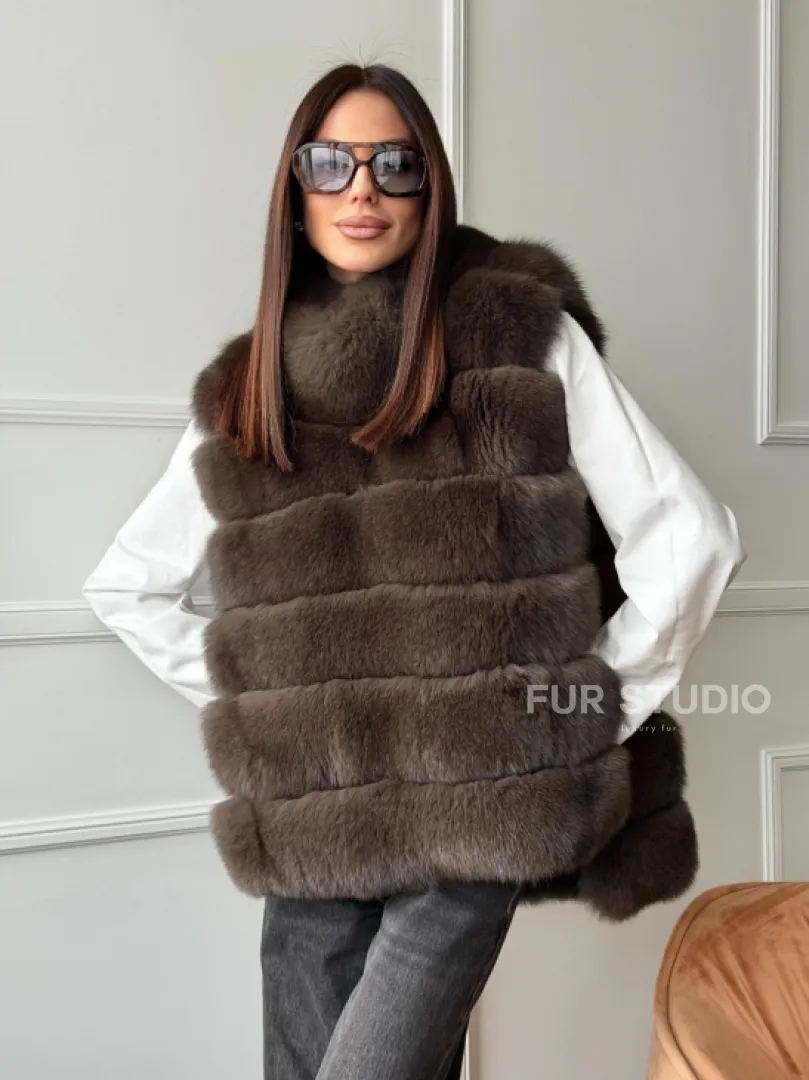 Меховая манишка под соболь из песца