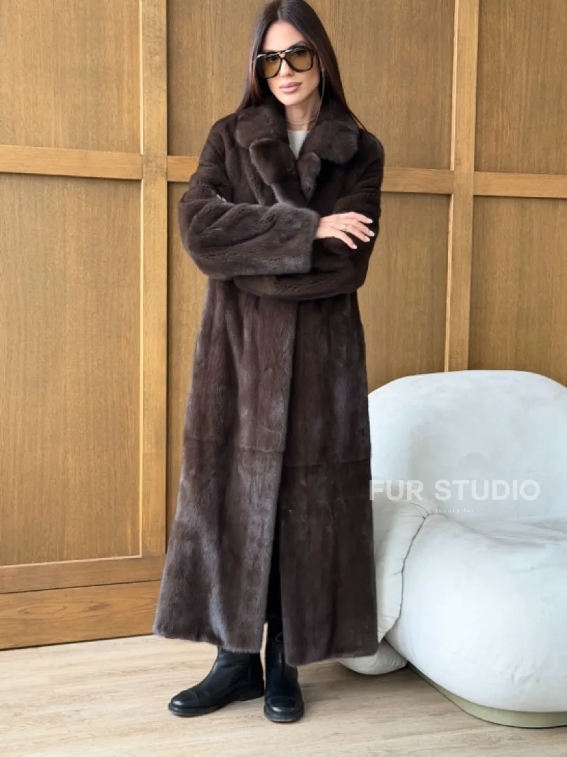 Норковая шуба - прямой крой с меховым поясом