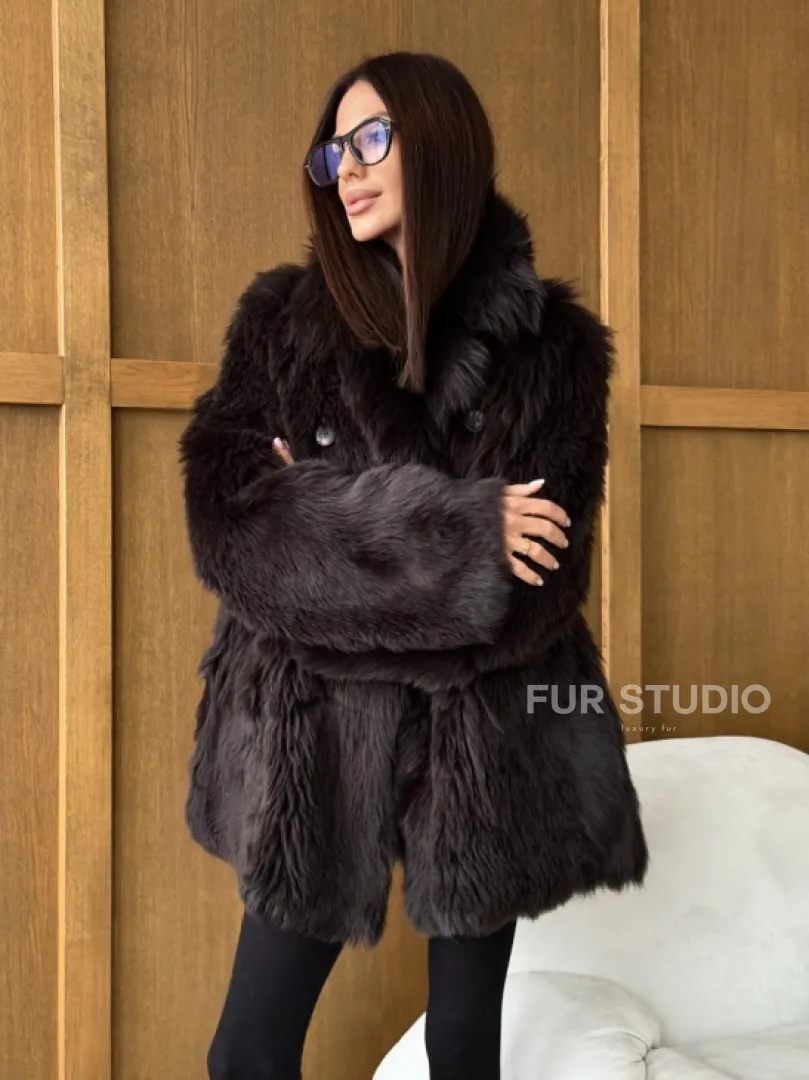 Двухсторонняя коричневая дубленка