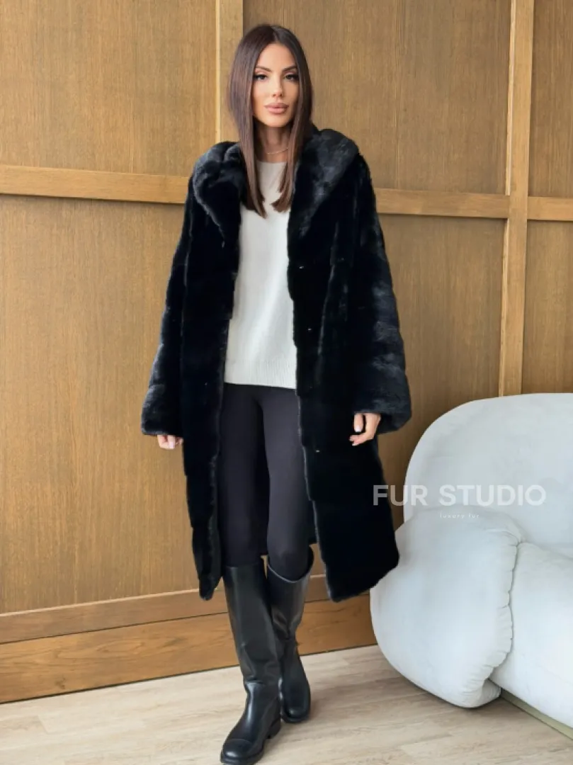 Черная норковая шуба с капюшоном