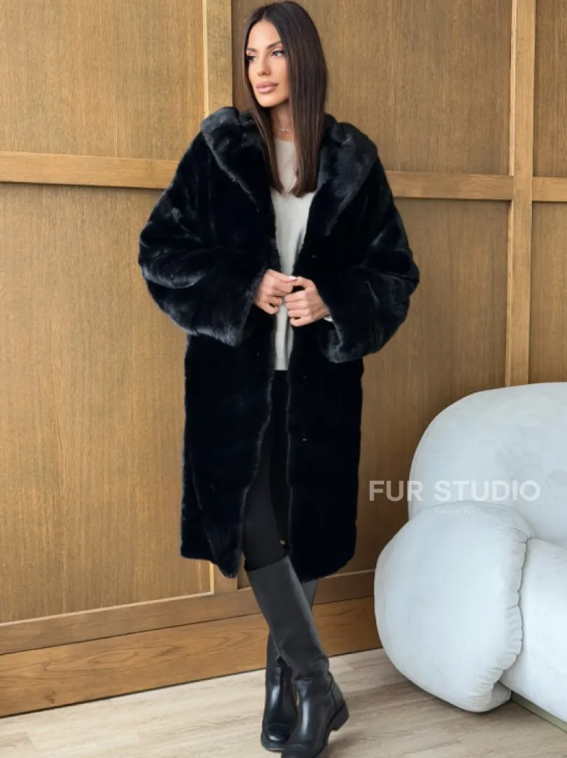 Черная норковая шуба с капюшоном