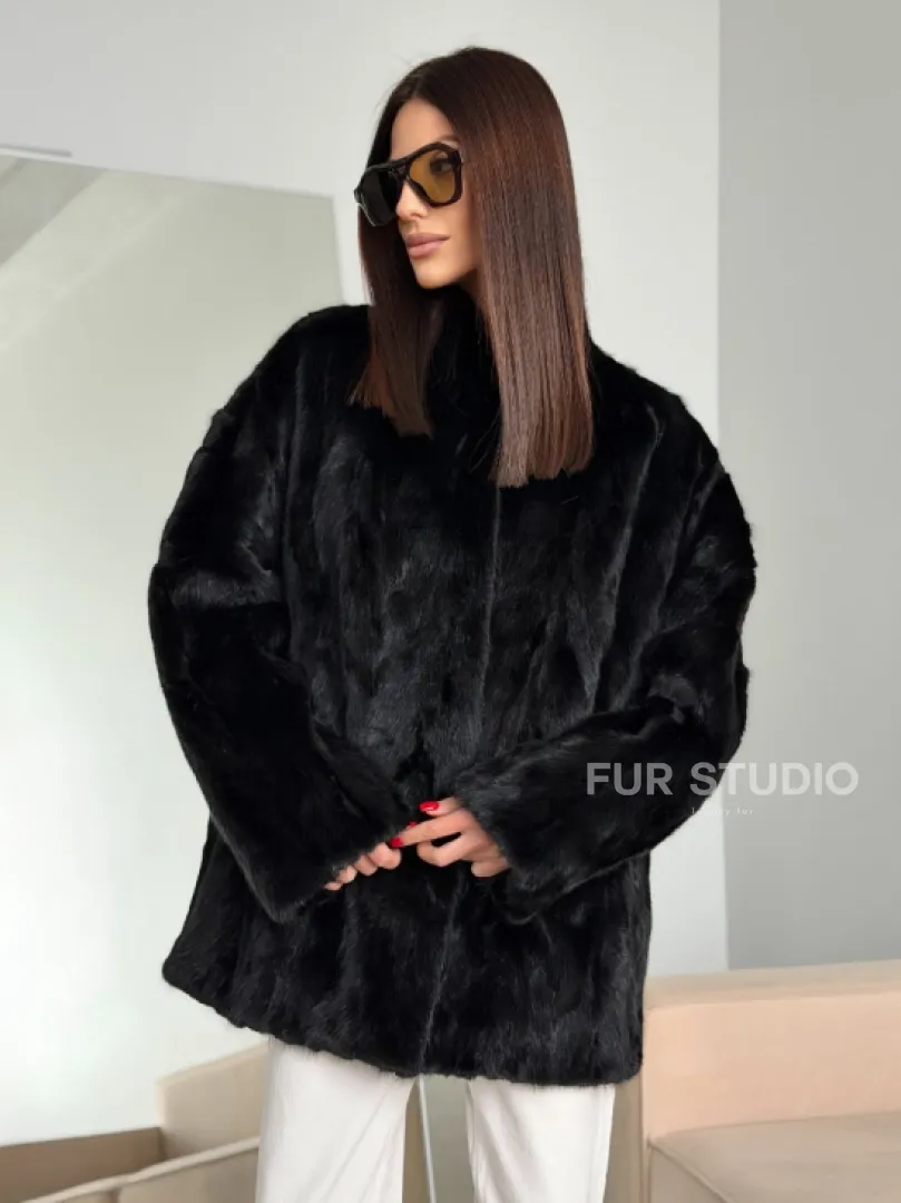 Шуба норковая из кусочков в стиле оверсайз