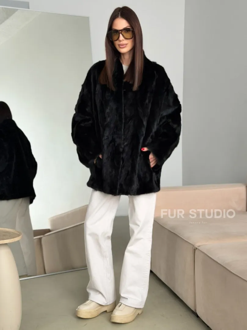 Шуба норковая из кусочков в стиле оверсайз