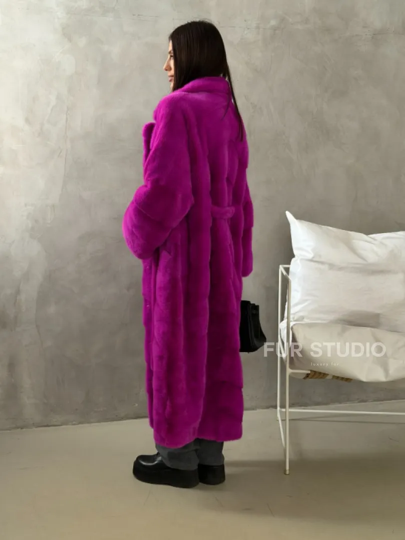 Длинная норковая шуба - цвет фуксия