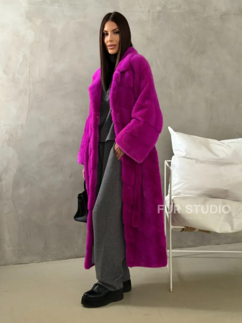 Длинная норковая шуба - цвет фуксия