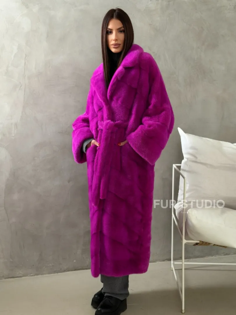 Длинная норковая шуба - цвет фуксия