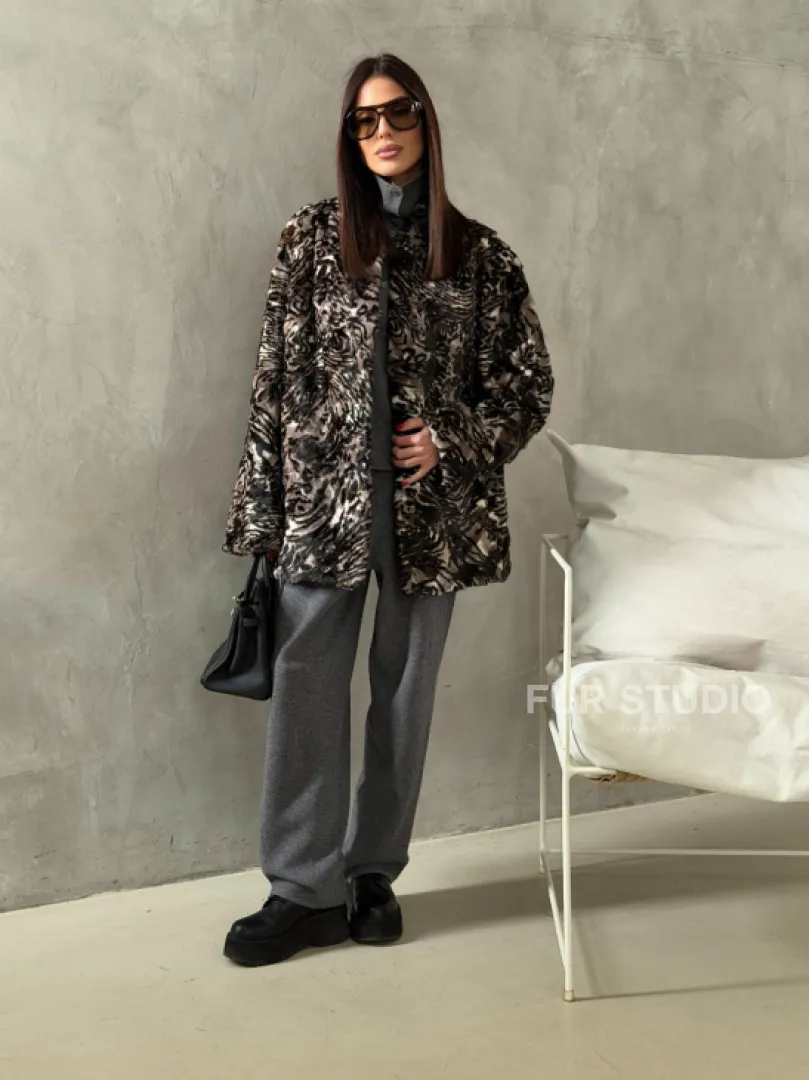 Шуба норковая из цветных кусочков в стиле оверсайз