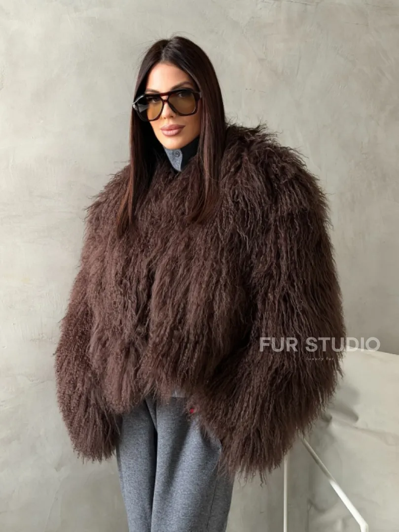 Модный полушубок из ламы