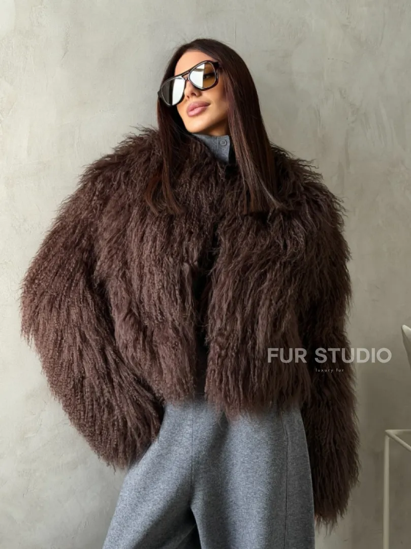 Модный полушубок из ламы