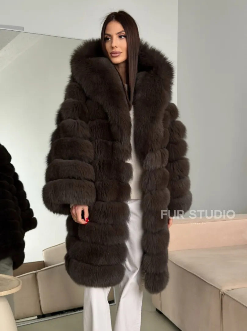 Шуба из песца с капюшоном